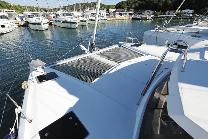 Book yachts online - catamaran - Lucia 40 - Floreanne - rent