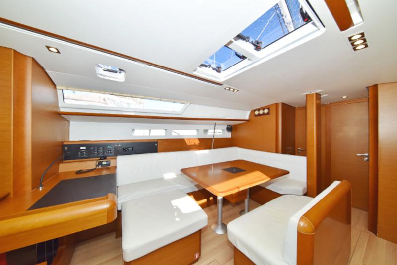 Book yachts online - sailboat - Sun Odyssey 519 - Bora - rent