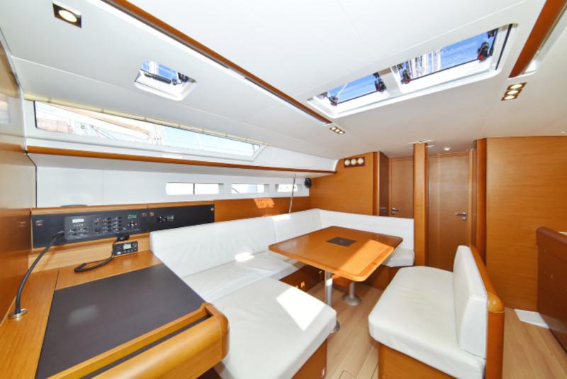 Book yachts online - sailboat - Sun Odyssey 519 - Bora - rent
