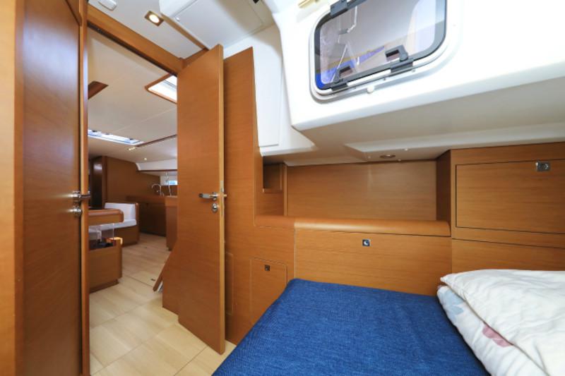 Book yachts online - sailboat - Sun Odyssey 519 - Bora - rent