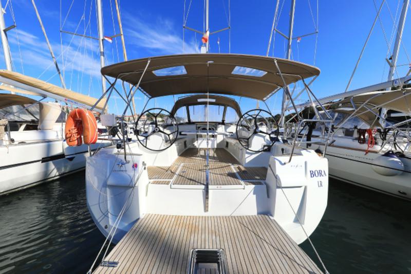 Book yachts online - sailboat - Sun Odyssey 519 - Bora - rent