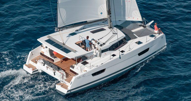 Book yachts online - catamaran - Isla 40 - Joy - rent