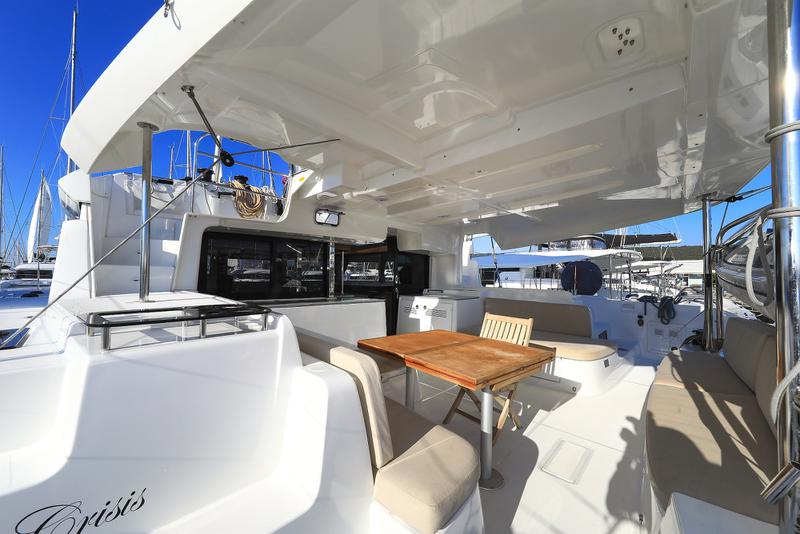 Book yachts online - catamaran - Lagoon 46 - MIDLIFE CRISIS Air Condition Generator Watermaker - rent
