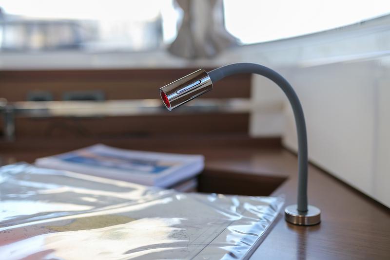 Book yachts online - catamaran - Lagoon 46 - MIDLIFE CRISIS Air Condition Generator Watermaker - rent