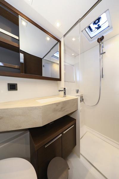 Book yachts online - catamaran - Lagoon 46 - MIDLIFE CRISIS Air Condition Generator Watermaker - rent