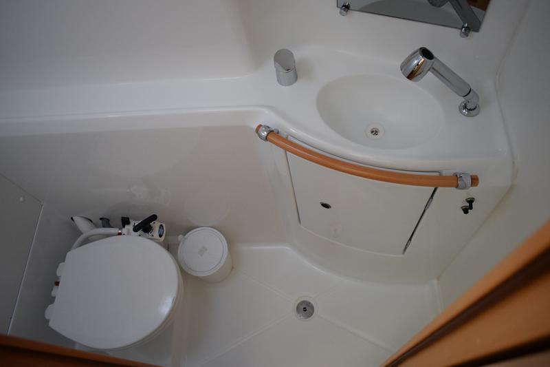 Book yachts online - catamaran - Lagoon 380 - Calypso - rent