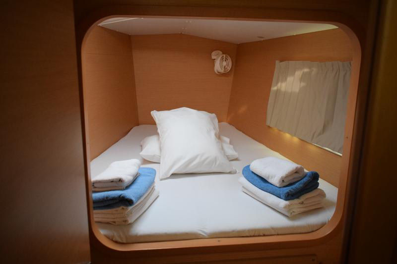 Book yachts online - catamaran - Lagoon 380 - Calypso - rent