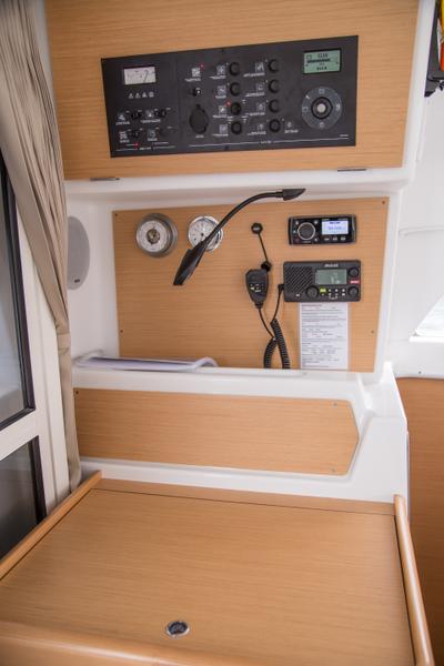 Book yachts online - catamaran - Lagoon 380 - Calypso - rent