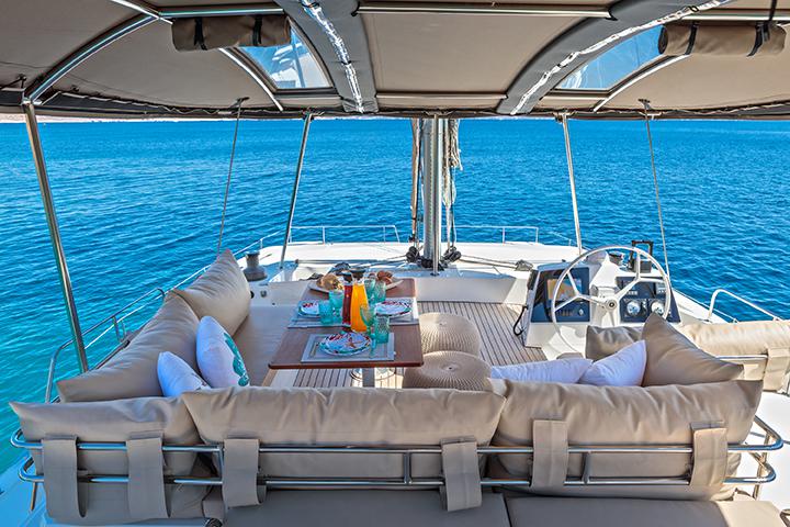 Book yachts online - catamaran - Bali 4.8 - Morganite - Skippered - rent