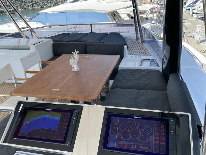 Book yachts online - powercatamaran - Lagoon 630 Powercat LUX - Pearly Gates - rent