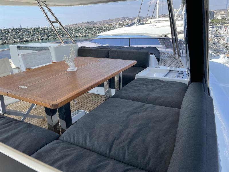 Book yachts online - powercatamaran - Lagoon 630 Powercat LUX - Pearly Gates - rent