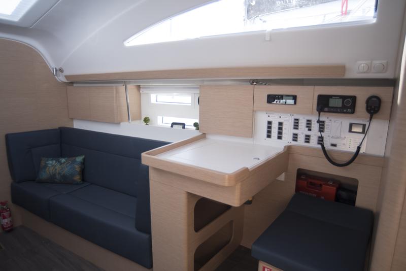 Book yachts online - sailboat - Elan 45 Impression - Helen - rent