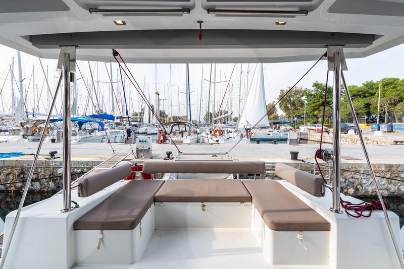 Book yachts online - catamaran - Bali 4.3 - Gatto Nero  - A/C - Generator &amp; Watermaker - rent