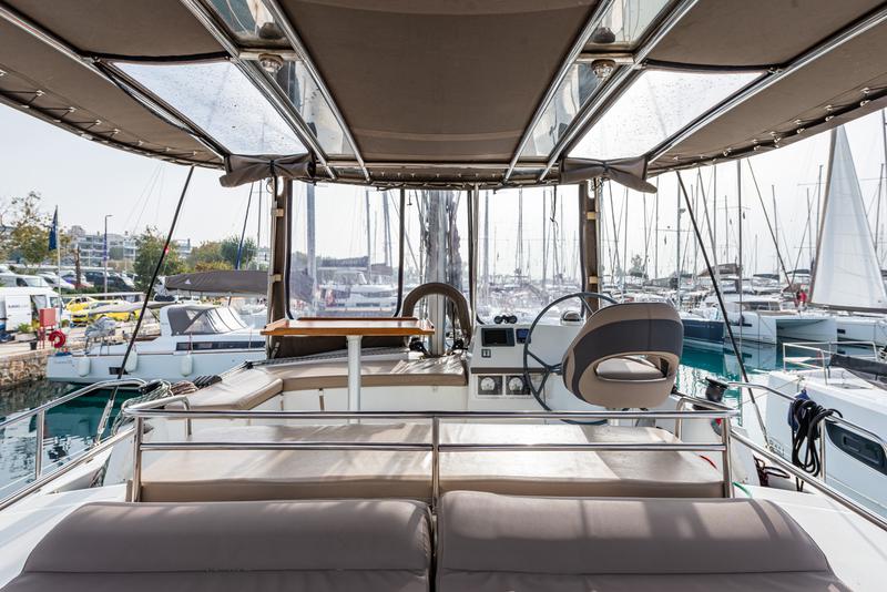 Book yachts online - catamaran - Bali 4.3 - Gatto Nero  - A/C - Generator &amp; Watermaker - rent