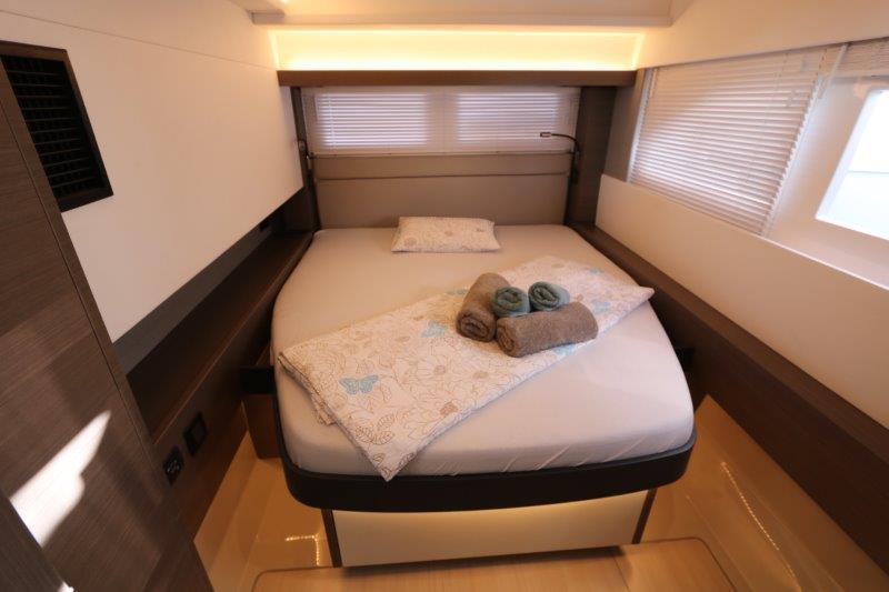 Book yachts online - powercatamaran - Leopard 53 PC - Good Vibes - rent