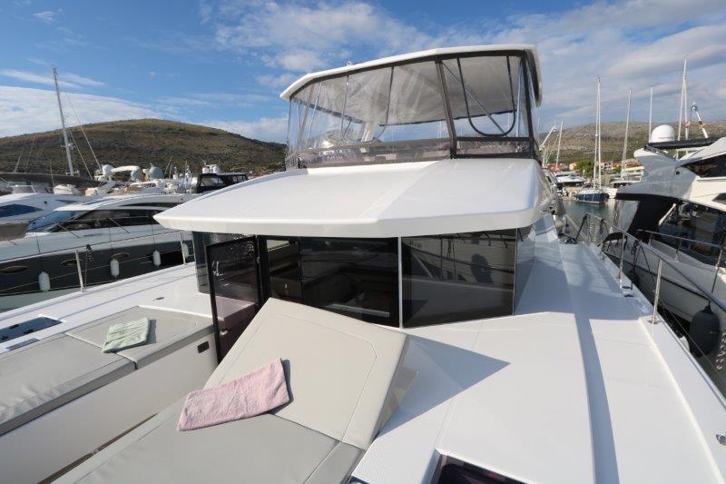 Book yachts online - powercatamaran - Leopard 53 PC - Good Vibes - rent