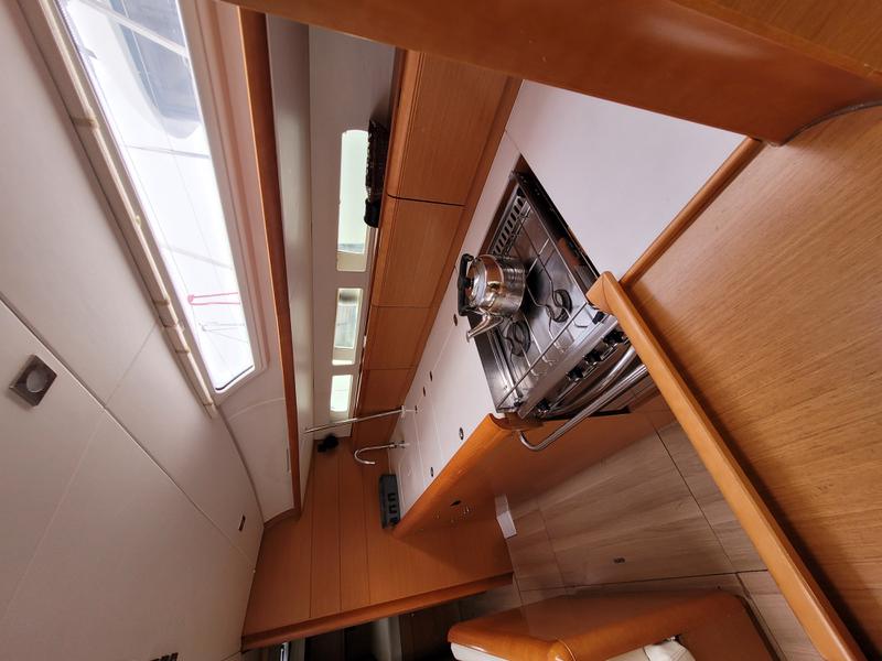 Book yachts online - sailboat - Sun Odyssey 509 - VASILIKI - rent