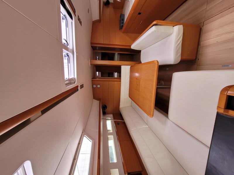 Book yachts online - sailboat - Sun Odyssey 509 - VASILIKI - rent