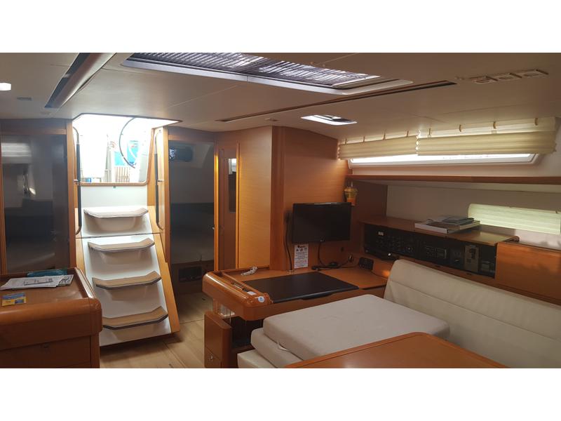Book yachts online - sailboat - Sun Odyssey 509 - VASILIKI - rent