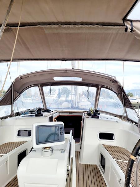 Book yachts online - sailboat - Sun Odyssey 509 - VASILIKI - rent