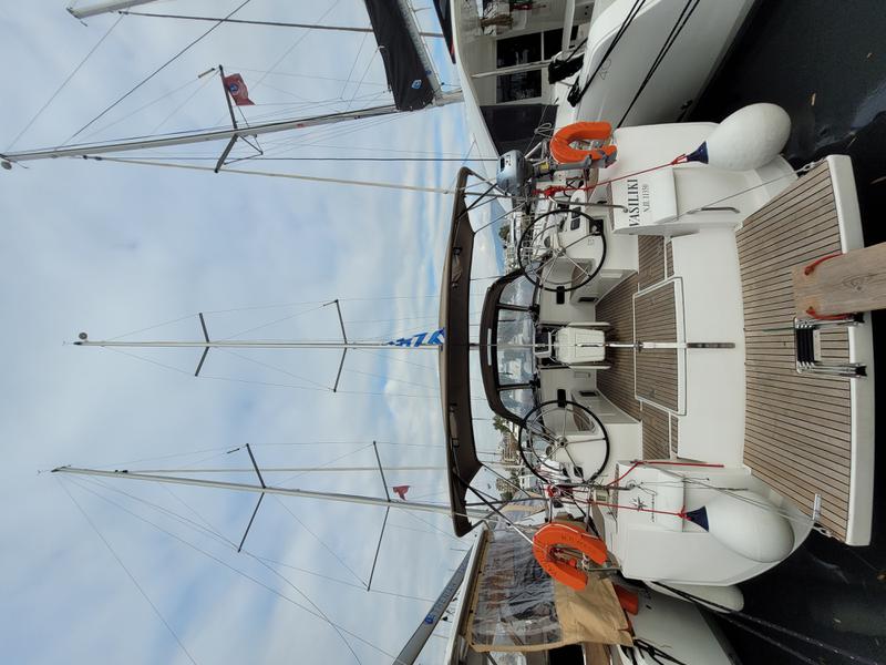 Book yachts online - sailboat - Sun Odyssey 509 - VASILIKI - rent