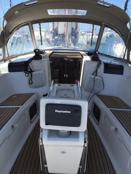 Book yachts online - sailboat - Sun Odyssey 419 - ELISABETH A  - rent