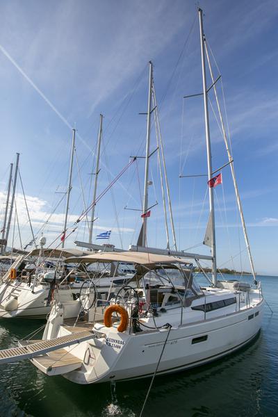 Book yachts online - sailboat - Sun Odyssey 479 - GUINNESS - rent