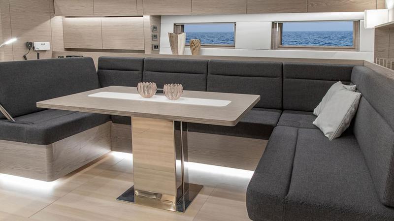 Book yachts online - sailboat - Hanse 588 - FitzRoy - rent