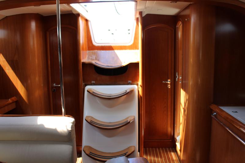 Book yachts online - sailboat - Sun Odyssey 49 - Živa - rent