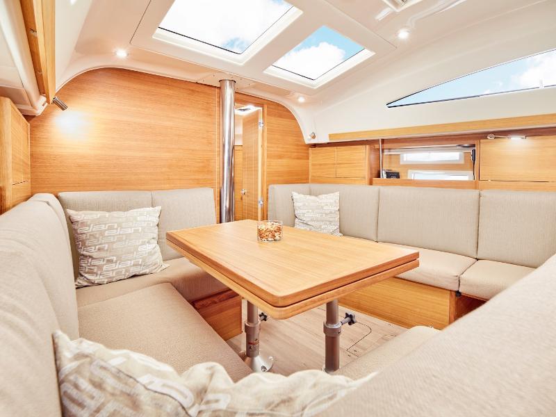 Book yachts online - sailboat - Elan Impression 40.1 - Ciao Bella - rent