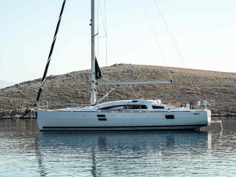 Book yachts online - sailboat - Elan Impression 40.1 - Ciao Bella - rent