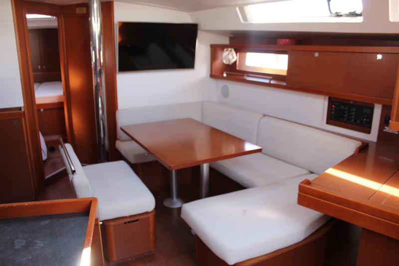 Book yachts online - sailboat - Oceanis 45 - Nesi 2 - rent