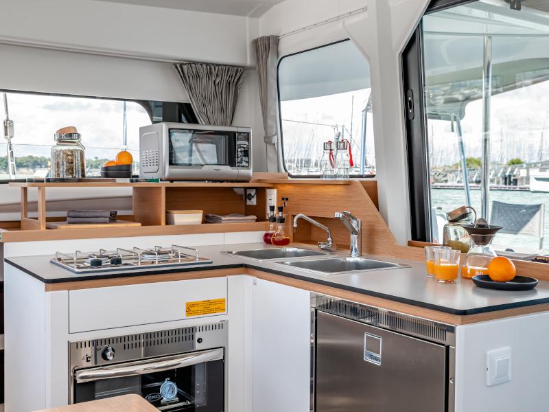 Book yachts online - catamaran - Excess 11 - SOGUKSU - rent