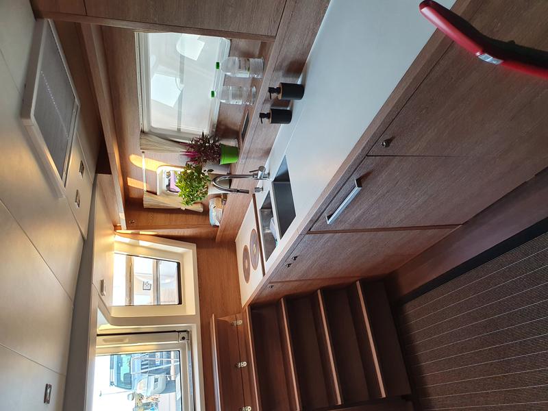 Book yachts online - catamaran - Lagoon 620 - JARANA - rent