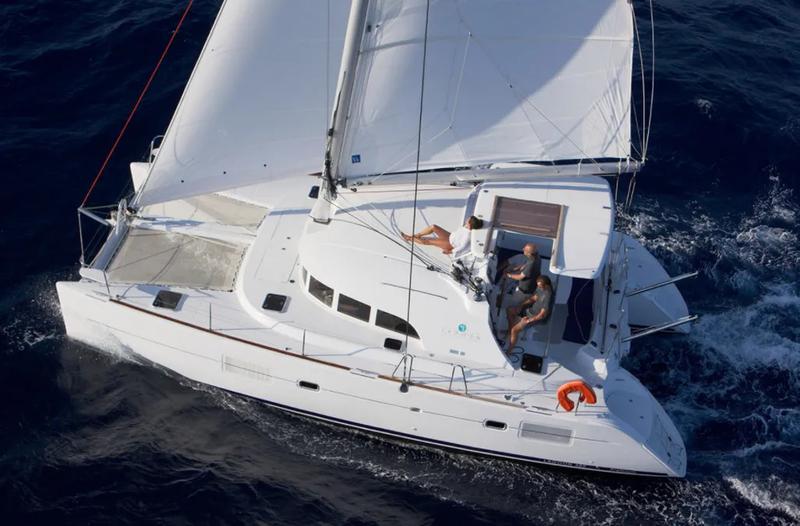 Book yachts online - catamaran - Lagoon 380 S2 - WHY KNOT - rent