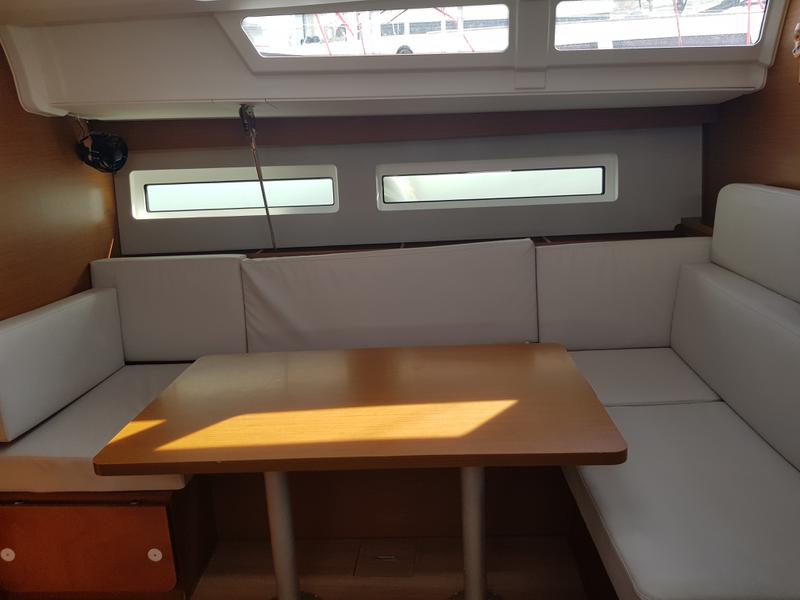 Book yachts online - sailboat - Sun Odyssey 490 - CONTIGO - rent
