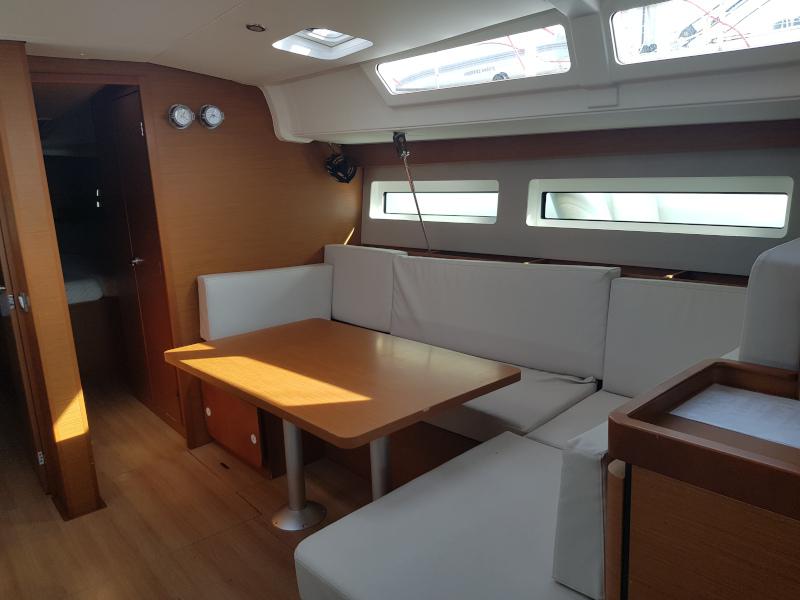Book yachts online - sailboat - Sun Odyssey 490 - CONTIGO - rent