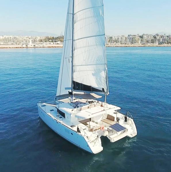 Book yachts online - catamaran - Lagoon 450  Fly - ALKISTIS (generator, air condition, watermaker, undewater lights) - rent