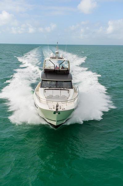 Book yachts online - motorboat - Prestige 690 - ALINA - rent