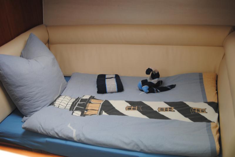 Book yachts online - motorboat - Passion 880 OC - Niörd - rent