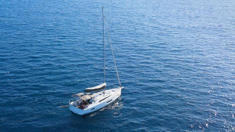 Book yachts online - sailboat - Oceanis 40.1 - KOS 40.3 - rent