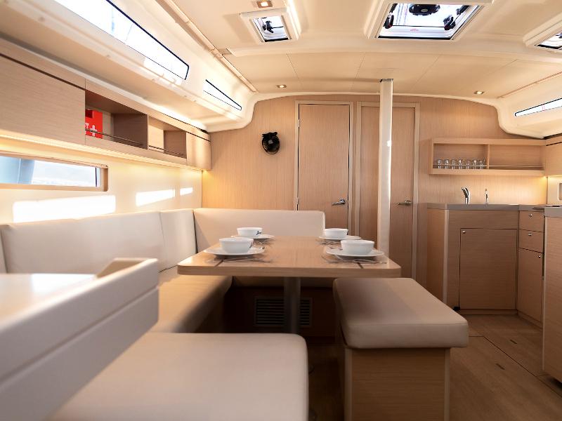 Book yachts online - sailboat - Oceanis 40.1 - KOS 40.3 - rent