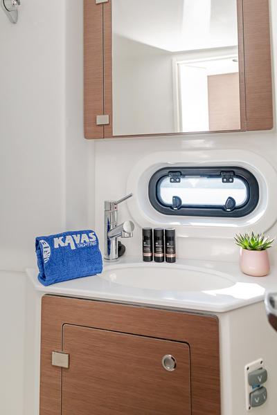 Book yachts online - catamaran - Bali 4.2 - KOS 42.5 - rent