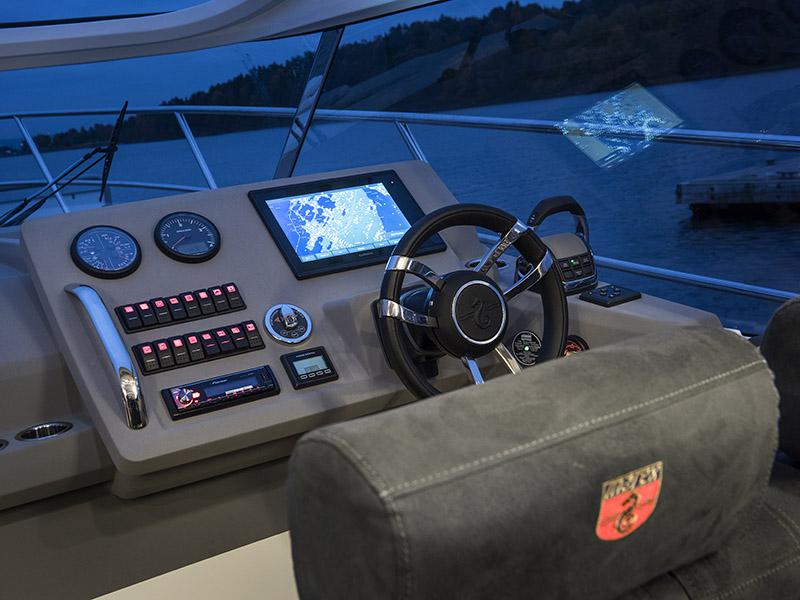 Book yachts online - motorboat - Marex 310 Sun Cruiser - 7 Happy Days - NEW 2022! - rent