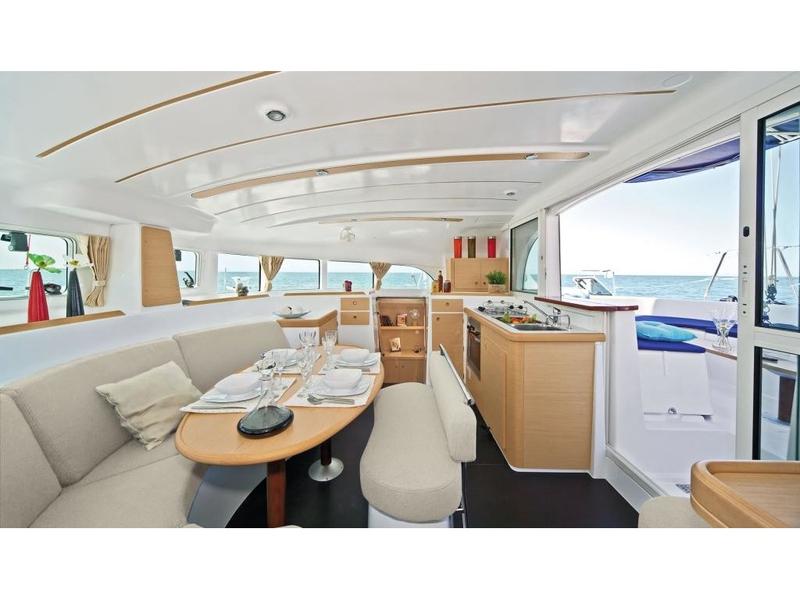 Book yachts online - catamaran - Lagoon 380 S2 - My Princess (NEW SAILS 2022) - rent