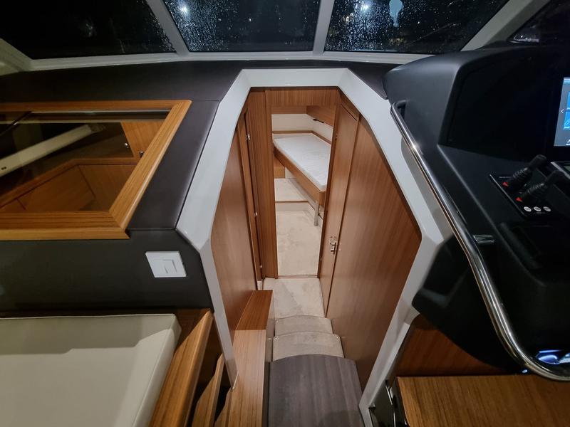 Book yachts online - motorboat - Greenline 40 - Lady ELMA - rent