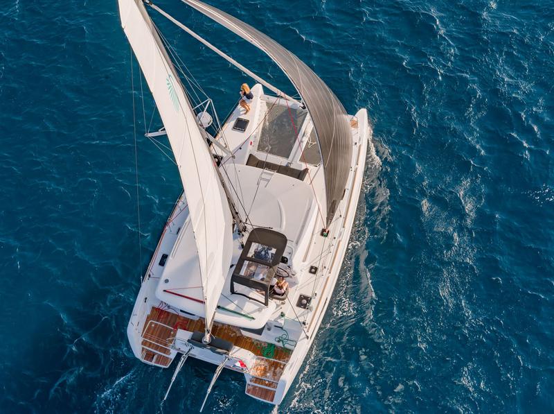 Book yachts online - catamaran - Lagoon 40 - Discovery II - rent