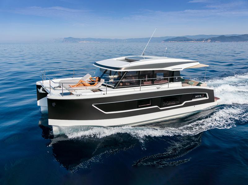 Book yachts online - powercatamaran - MY4.S - DANA - rent
