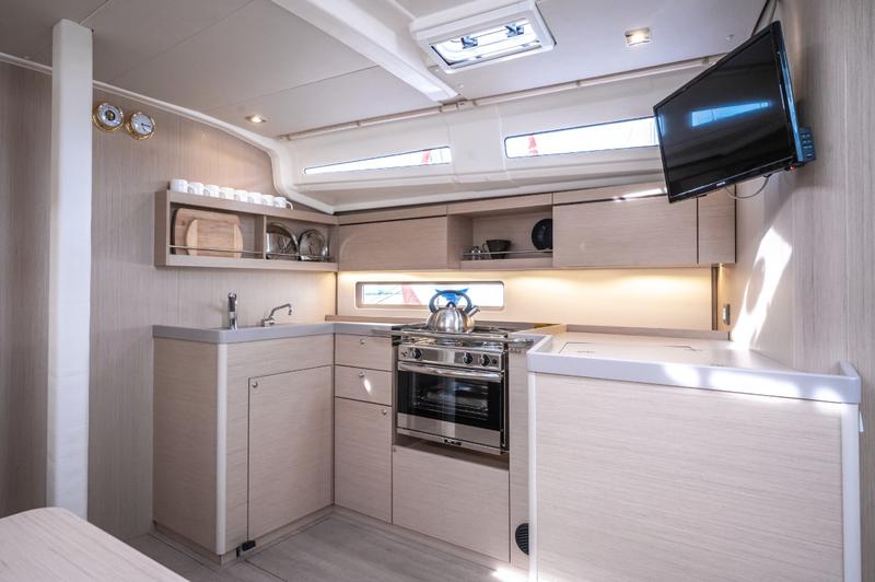 Book yachts online - sailboat - Oceanis 40.1 - KEIKI - rent