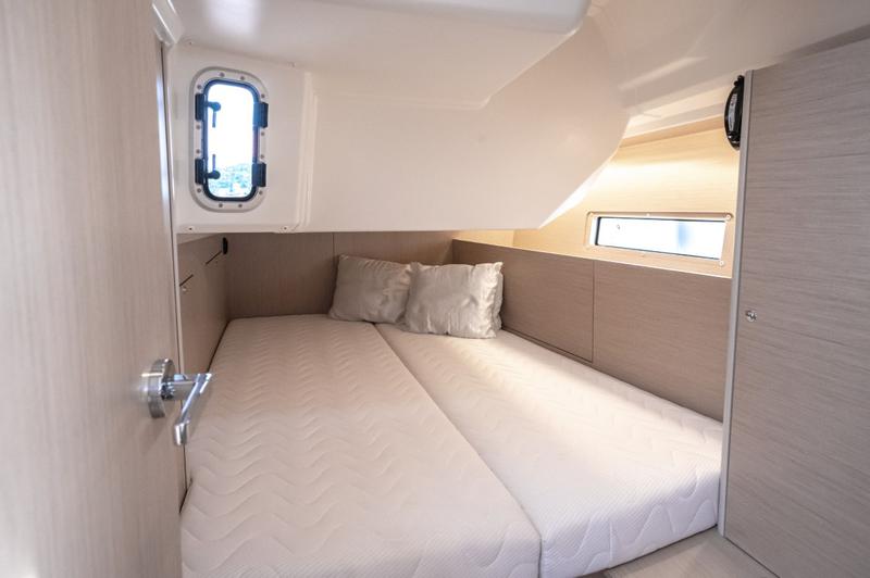 Book yachts online - sailboat - Oceanis 40.1 - KEIKI - rent
